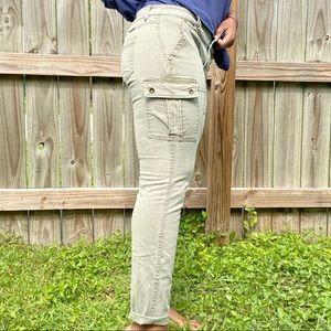 🚫SOLD. Sporty Skinny Cargo Pants